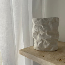 Load image into Gallery viewer, FROISSER Blanche - PreSALE 4 Weeks