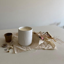 Load image into Gallery viewer, CERA Blanche Linear
