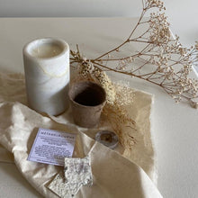 Load image into Gallery viewer, MARBLE Petite Blanche
