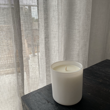 Load image into Gallery viewer, MONO Petite Blanche
