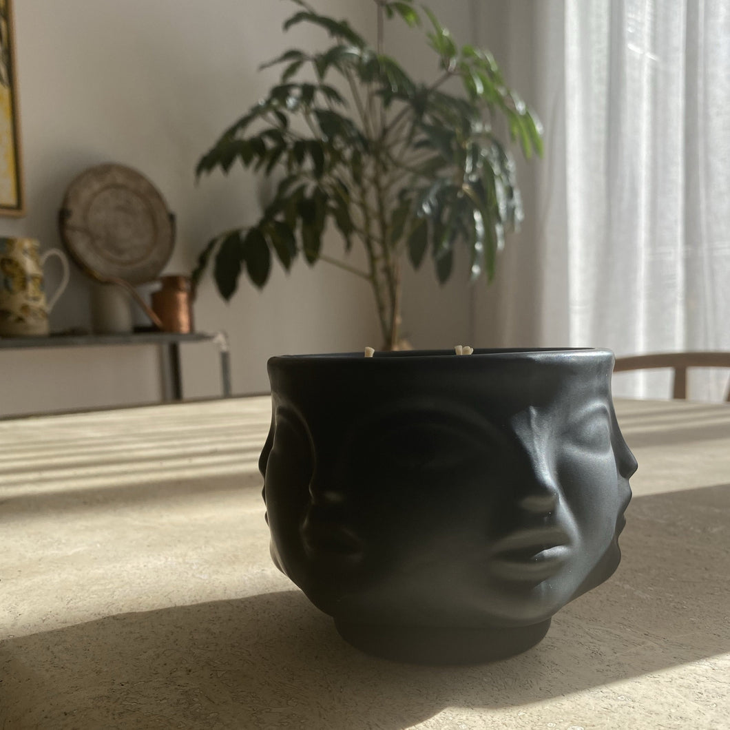 VISAGE Noir
